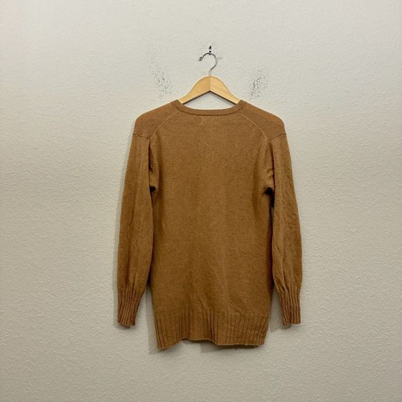 ANTHROPOLOGIE The Cashmere Collection V-Neck Pullover Sweater in Dark Tan - Picture 4 of 9